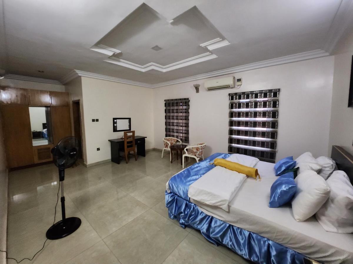 Nue-Crest Hotels & Suites Enugu Exterior photo