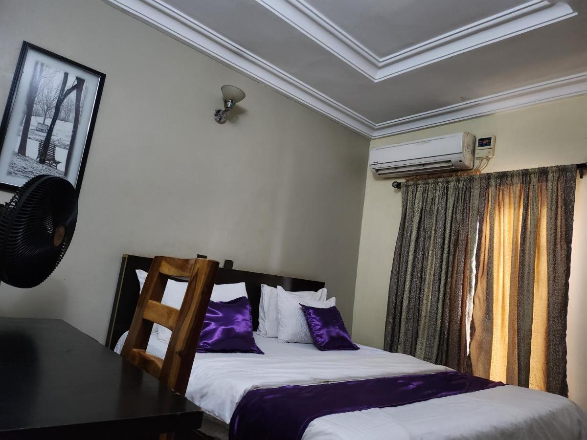 Nue-Crest Hotels & Suites Enugu Exterior photo